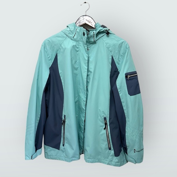 090 Free Country | EUC Women’s Hooded Water-Resistant Jacket (size 2XL) - Picture 2 of 16